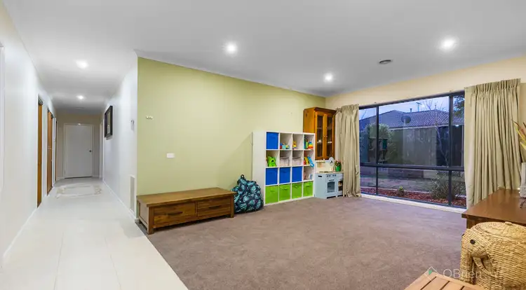 Fifth view of Homely house listing, 8 Carmody Court, Cranbourne VIC 3977