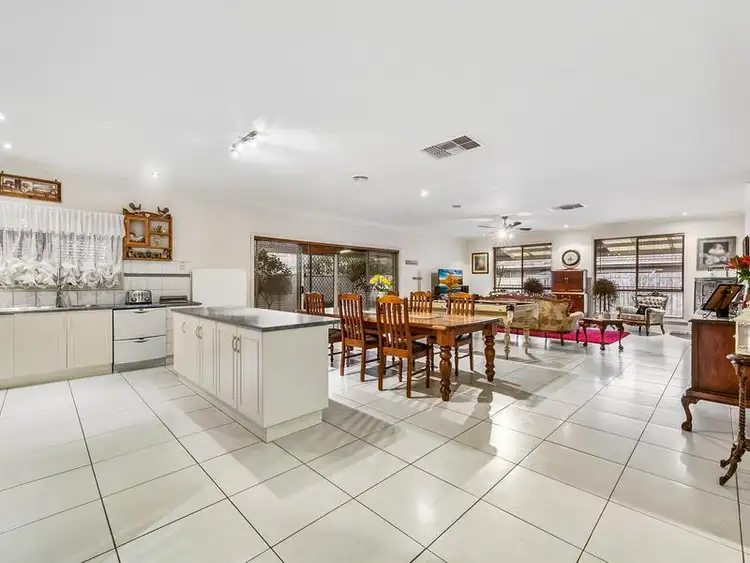 Seventh view of Homely house listing, 2 Foxfield Way, Tarneit VIC 3029
