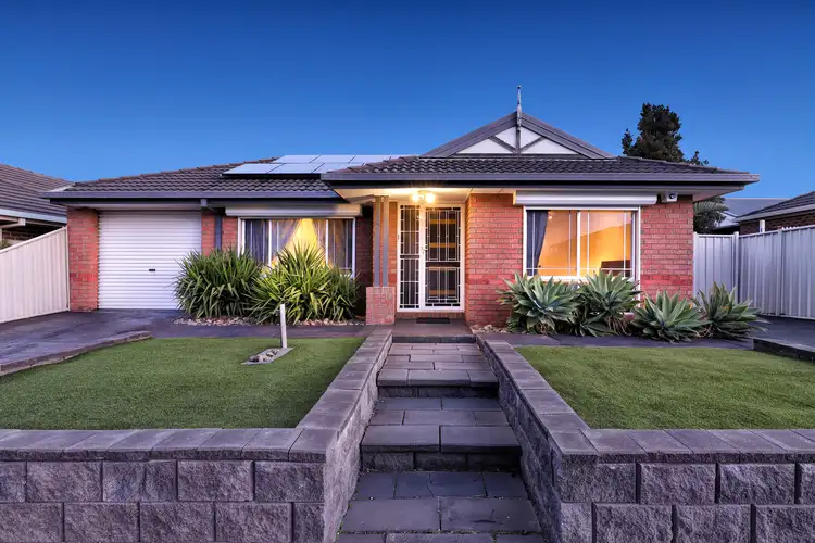 41 Lakes Drive, Craigieburn VIC 3064