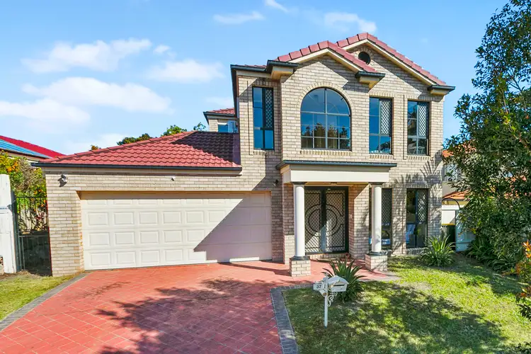 37 Coventry Circuit, Carindale QLD 4152