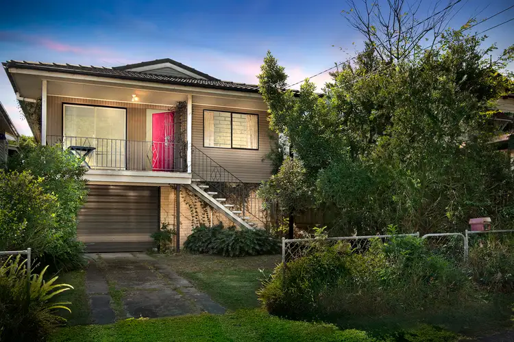 52 Temple Street, Coorparoo QLD 4151