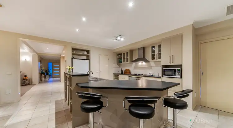 Sixth view of Homely house listing, 10 Marisa Crescent, Berwick VIC 3806