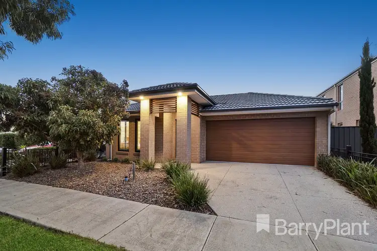 11 Brinbrook Street