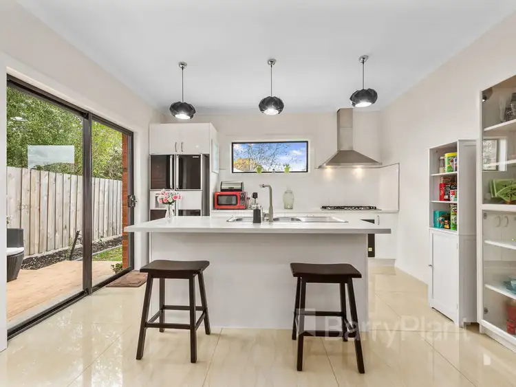 2/6 Norma Crescent, Knoxfield VIC 3180