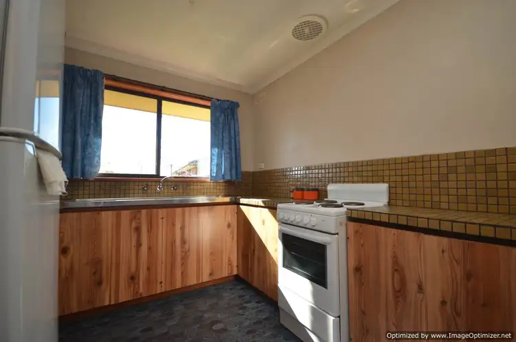 Seventh view of Homely house listing, 15 Kelsey Court, Bairnsdale VIC 3875