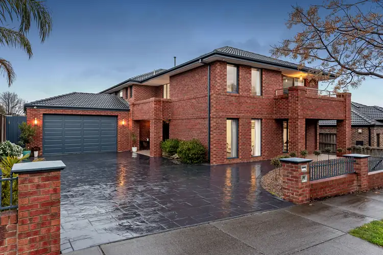 30 Lauderdale Drive, Craigieburn VIC 3064