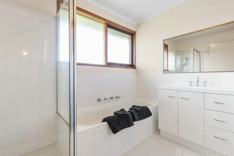 Sixth view of Homely house listing, 2/9 Laurel Avenue, Boronia VIC 3155