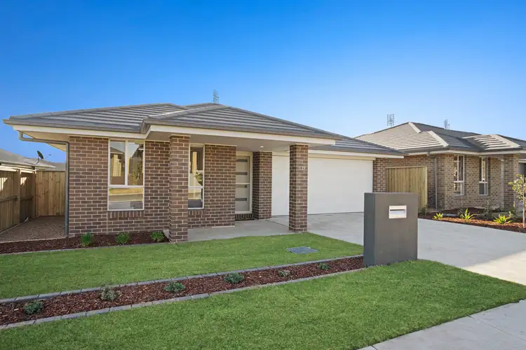 129 Awabakal Drive, Fletcher NSW 2287