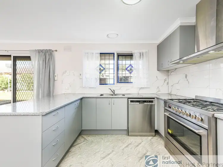 30 Prospect Hill Road, Narre Warren VIC 3805