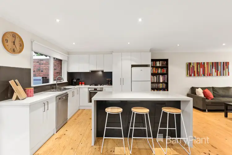 2/46 Beverley Street, Doncaster East VIC 3109