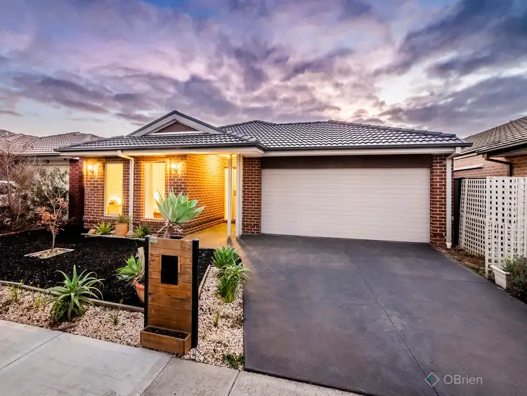 15 Ventasso Street, Clyde North VIC 3978