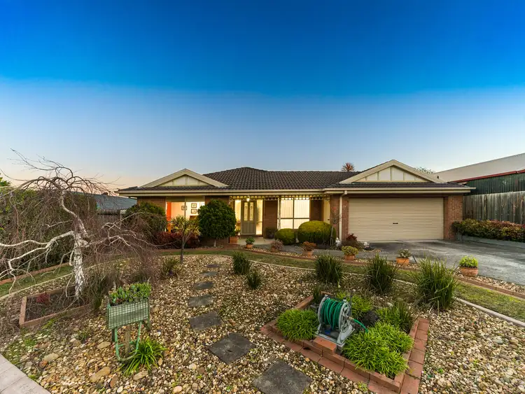 12 Hampton Court, Beaconsfield VIC 3807