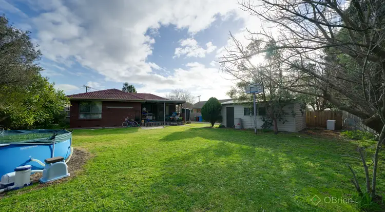 24 Damian Court, Cranbourne VIC 3977