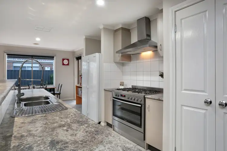 Sixth view of Homely house listing, 95 Manor Lakes Boulevard, Manor Lakes VIC 3024