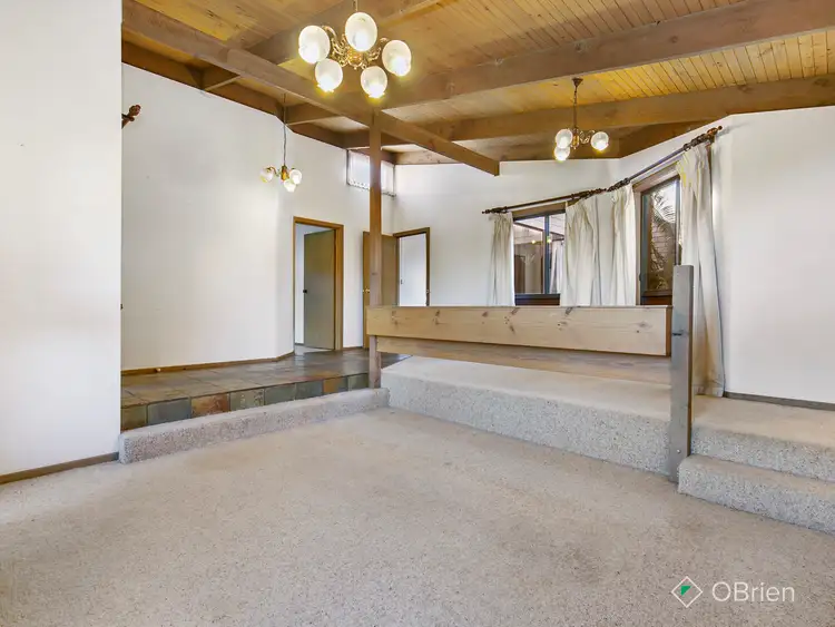Second view of Homely house listing, 5 Varcoe Court, Frankston VIC 3199