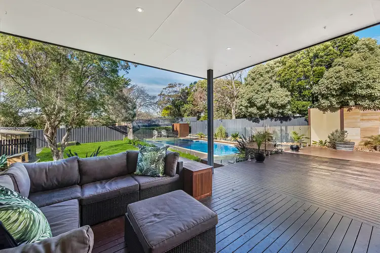10 Narrung Road, Mount Eliza VIC 3930