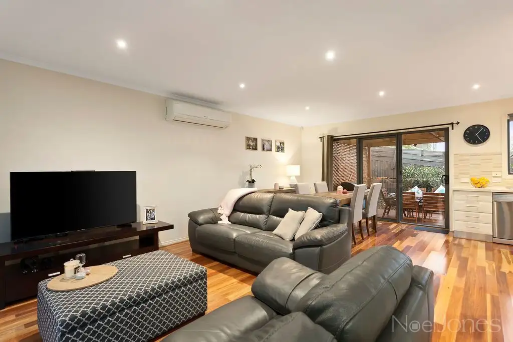 Main view of Homely unit listing, 2/49 Loughnan Road, Ringwood VIC 3134