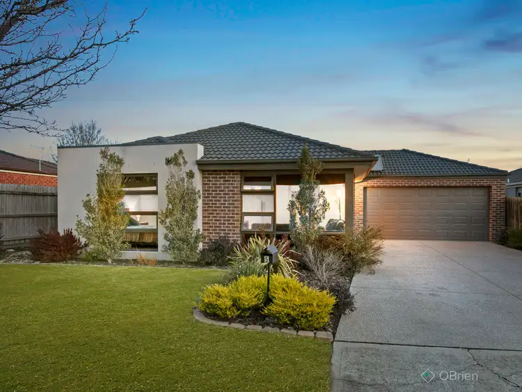 5 Kate Elizabeth Avenue, Berwick VIC 3806