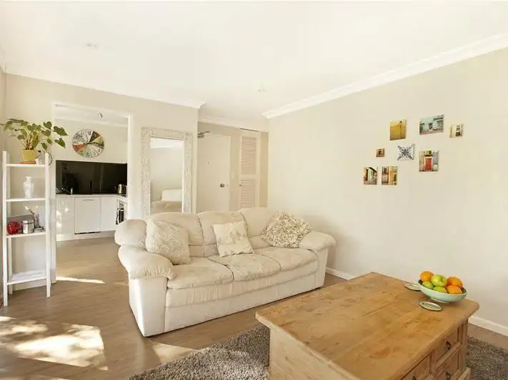 8/30 Goodwin Street