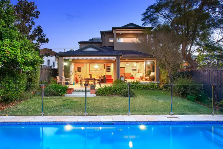 31 Wollun Street, Como NSW 2226