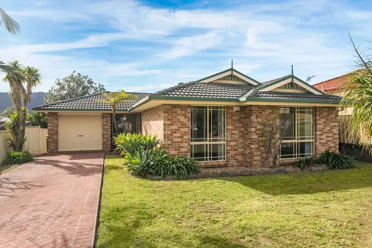 8 Brisbane Grove, Horsley NSW 2530