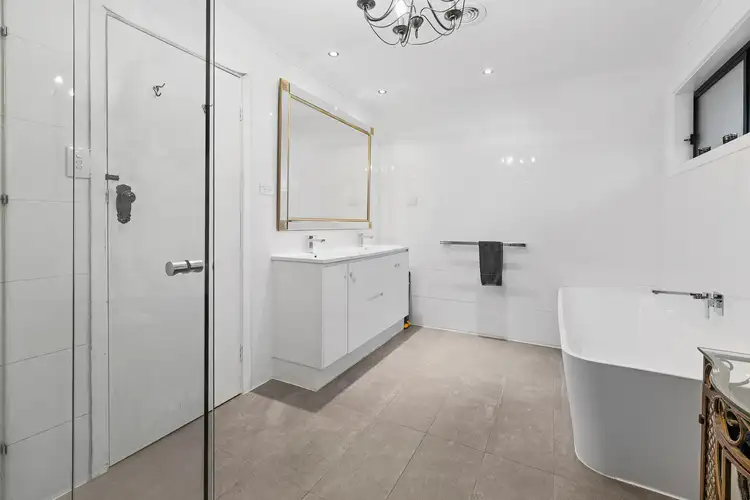 Fifth view of Homely house listing, 2 Toorac Drive, Briar Hill VIC 3088