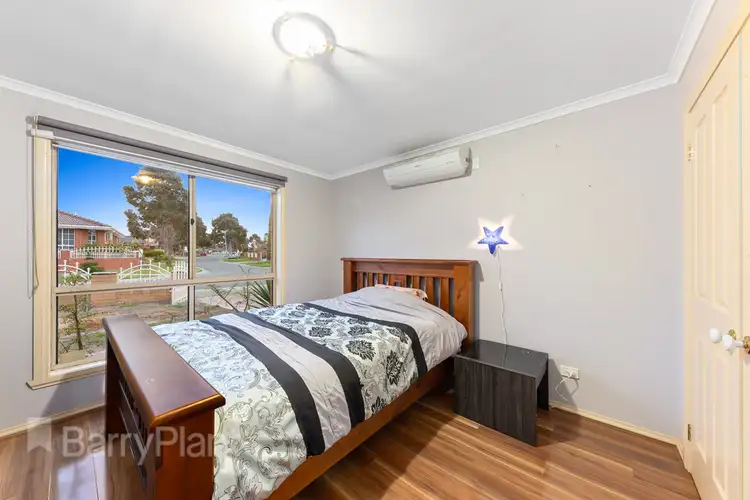 Seventh view of Homely house listing, 17 Moonstone Circuit, St Albans VIC 3021
