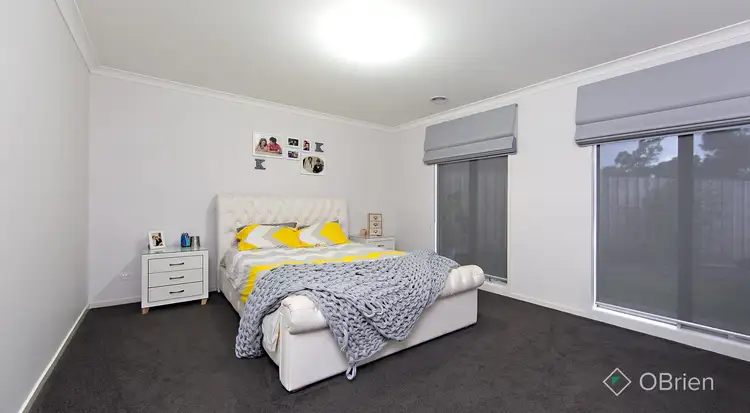 Third view of Homely house listing, 8 Cicala Court, Langwarrin VIC 3910