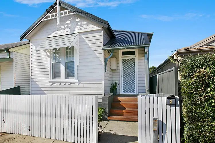 4 Hubbard Street, Islington NSW 2296