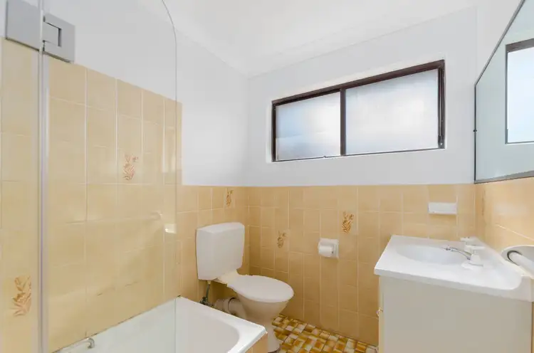 Third view of Homely unit listing, 4/13 Underwood Street, Corrimal NSW 2518