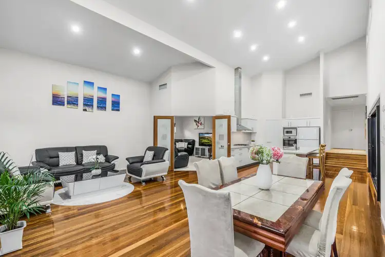 18 Nursery Place, Wakerley QLD 4154