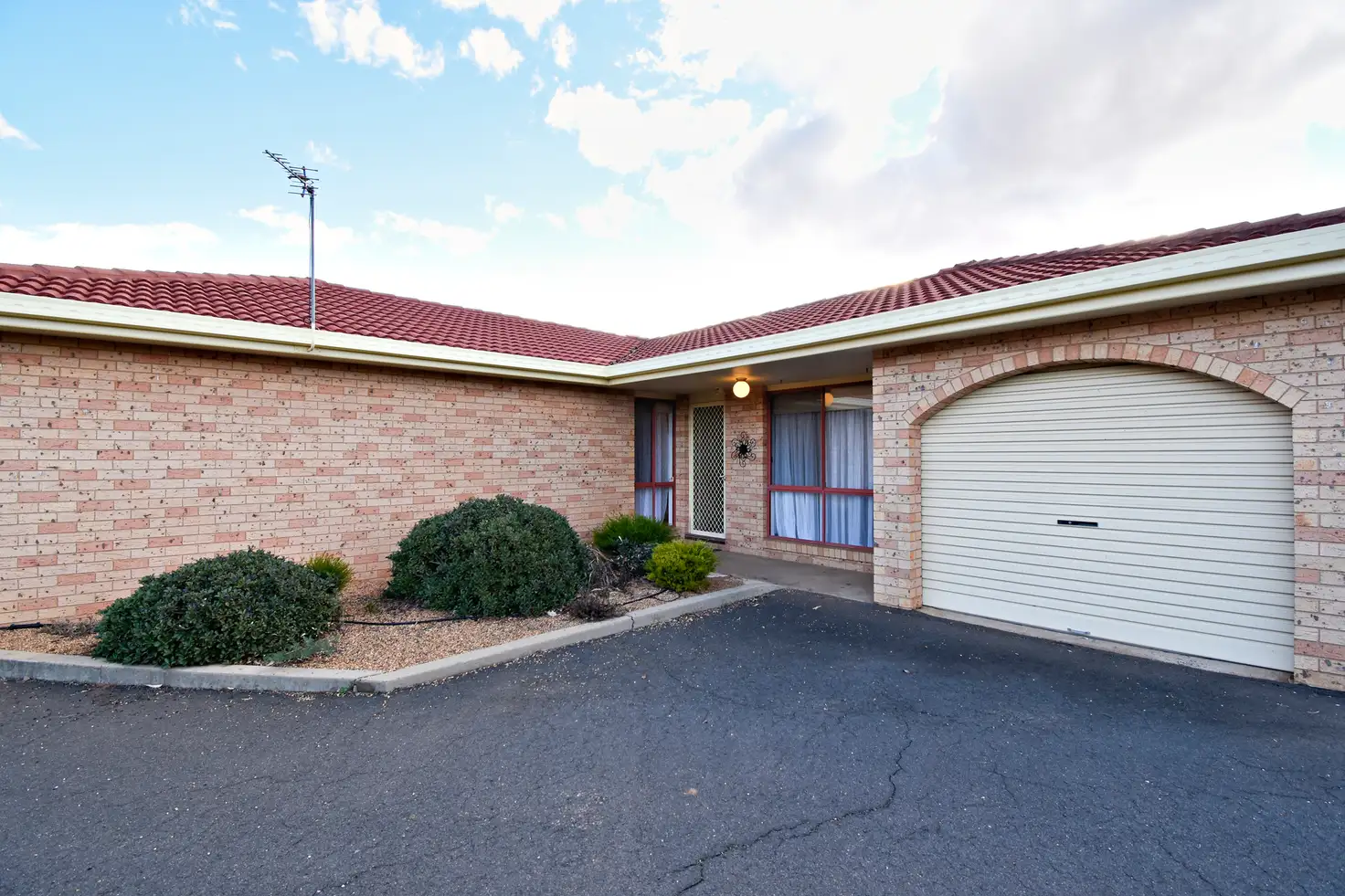 Main view of Homely unit listing, 5/71 Baird Drive, Dubbo NSW 2830