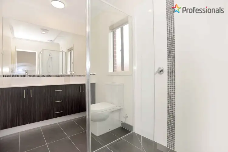 Sixth view of Homely house listing, 28 Nobility Road, Craigieburn VIC 3064