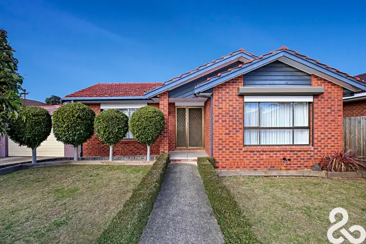 90 Garden Grove Drive, Mill Park VIC 3082