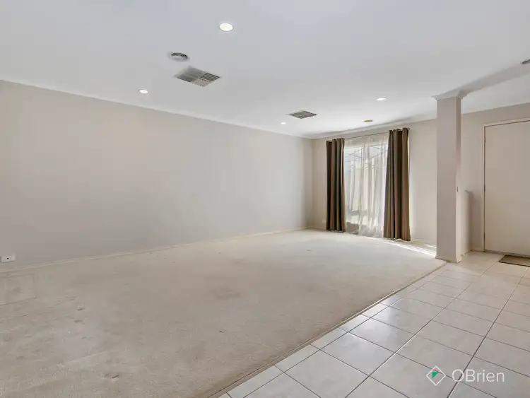 Sixth view of Homely house listing, 7 Mulga Place, Carrum Downs VIC 3201