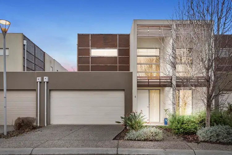 4/1-5 The Close, Caroline Springs VIC 3023