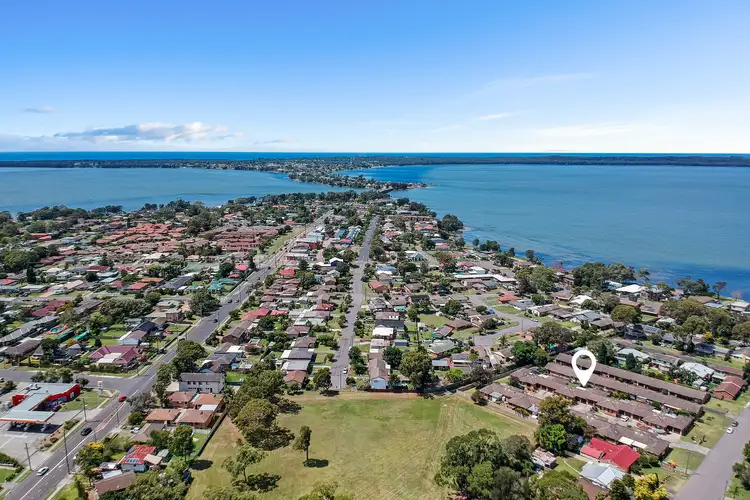 13/9-11 Gascoigne Road, Gorokan NSW 2263