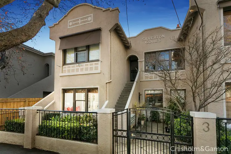 1/3 Ruskin Street, Elwood VIC 3184