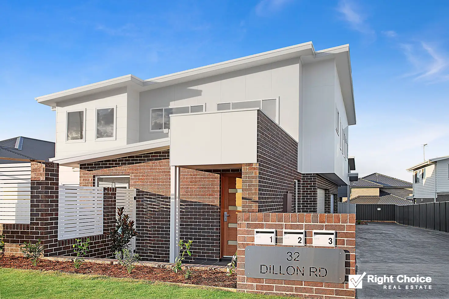 Main view of Homely townhouse listing, 1/32 Dillon Road, Flinders NSW 2529