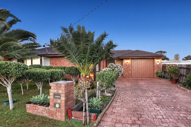 6 Tenby Court, Craigieburn VIC 3064