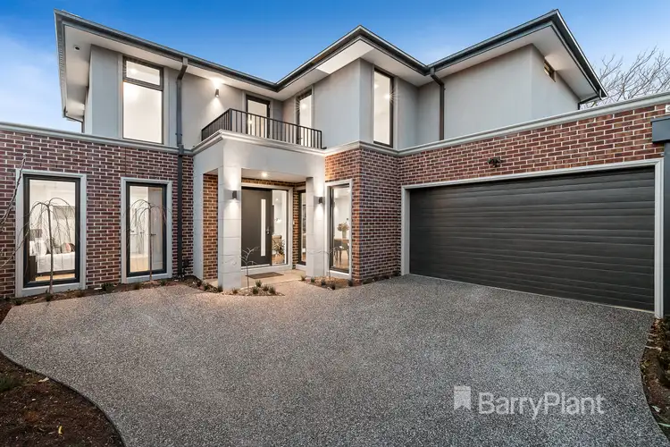 2/9 Carrathool Street, Bulleen VIC 3105