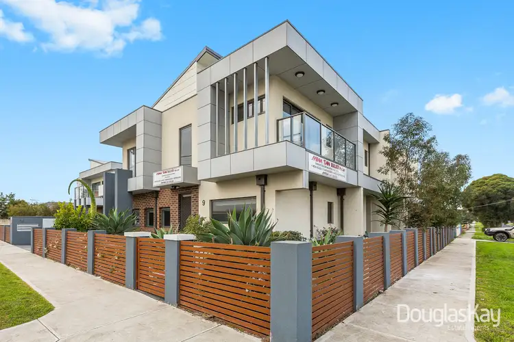 9/18 Northumberland Road, Sunshine North VIC 3020