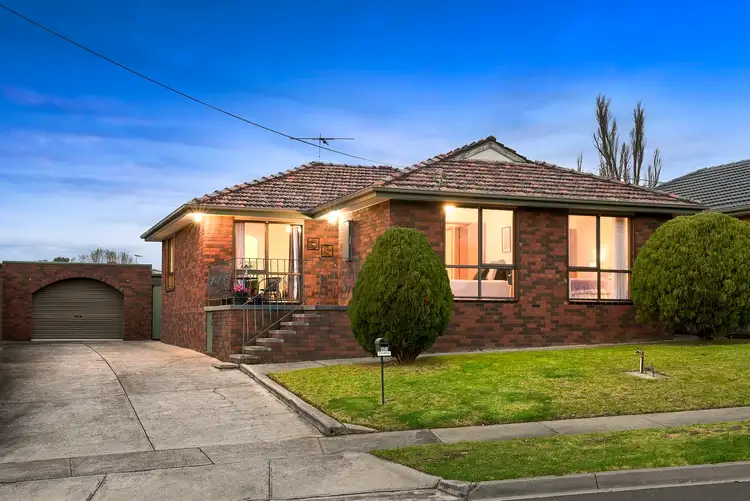 12 Lincoln Street, Watsonia North VIC 3087