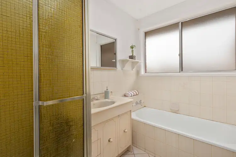 Sixth view of Homely house listing, 10 Nevis Court, Bundoora VIC 3083