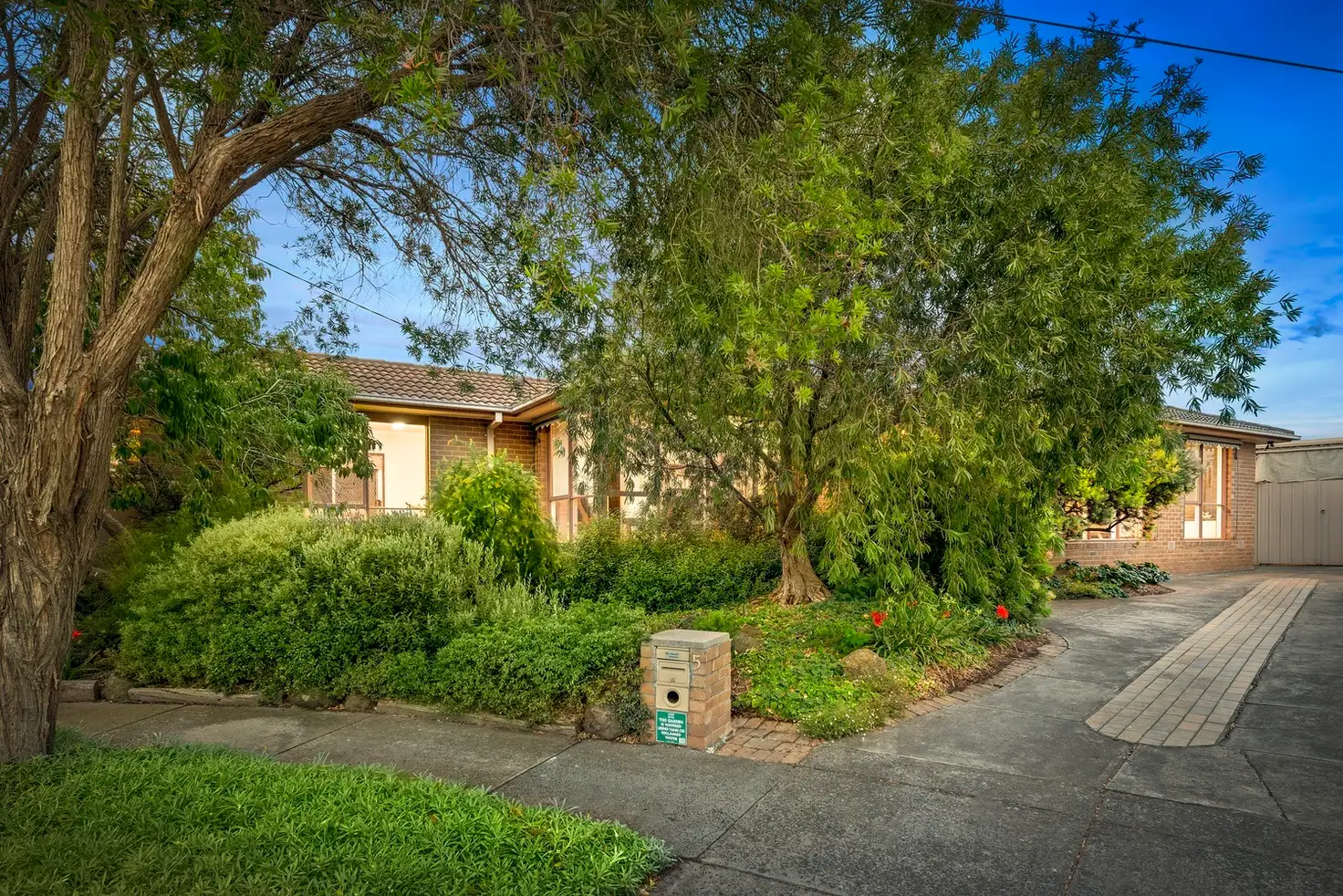 Main view of Homely house listing, 5 Milford Place, Bundoora VIC 3083