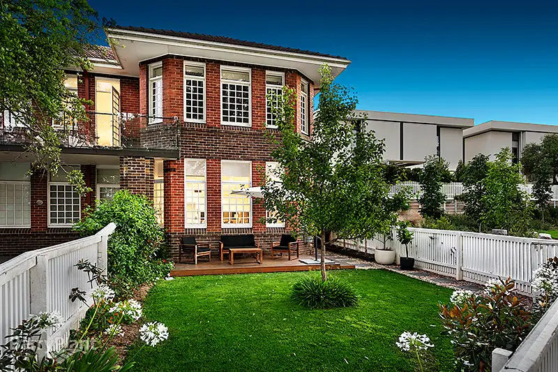 Main view of Homely unit listing, 1/30 Linacre Drive, Bundoora VIC 3083