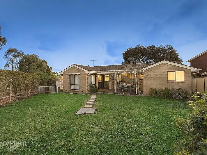Fifth view of Homely house listing, 5 Larkin Court, Bundoora VIC 3083