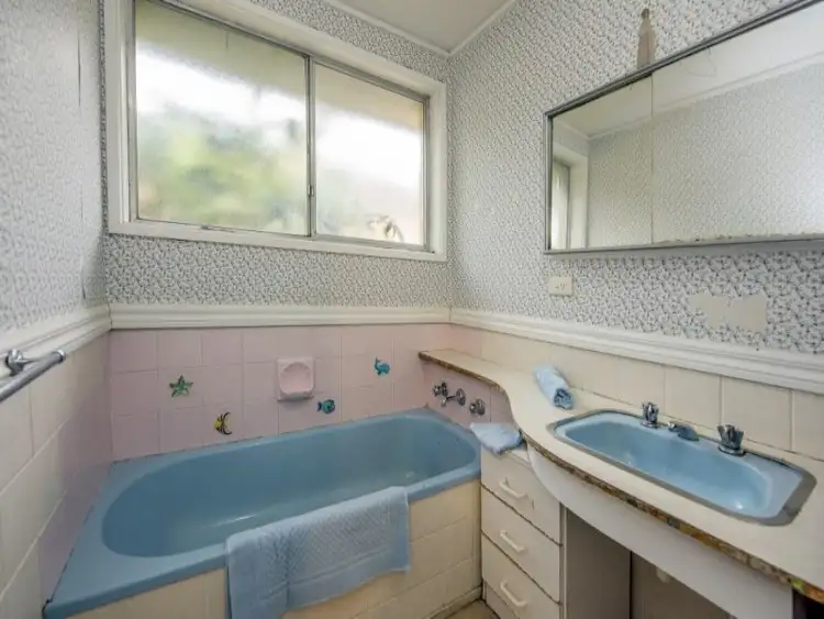 Sixth view of Homely house listing, 4 Havelock Avenue, Bundoora VIC 3083