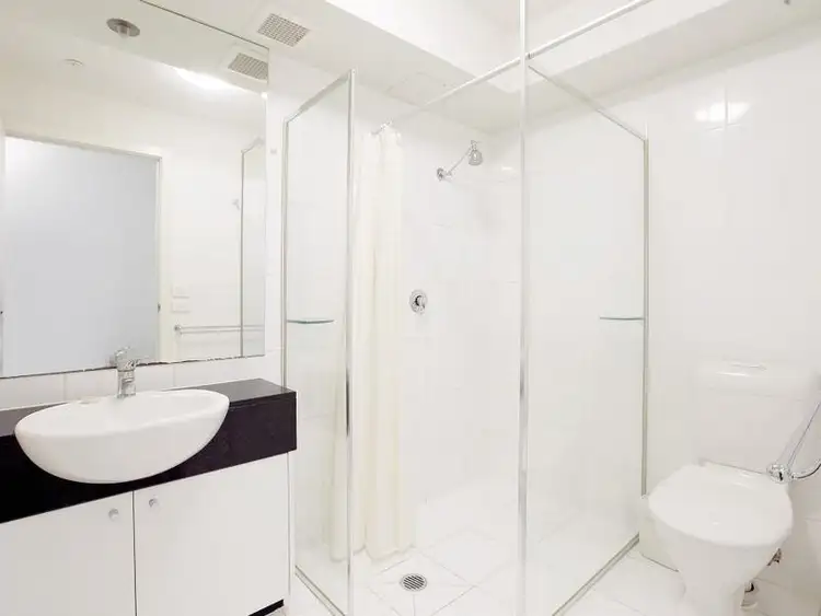 Sixth view of Homely apartment listing, B11/52 Boadle Road, Bundoora VIC 3083