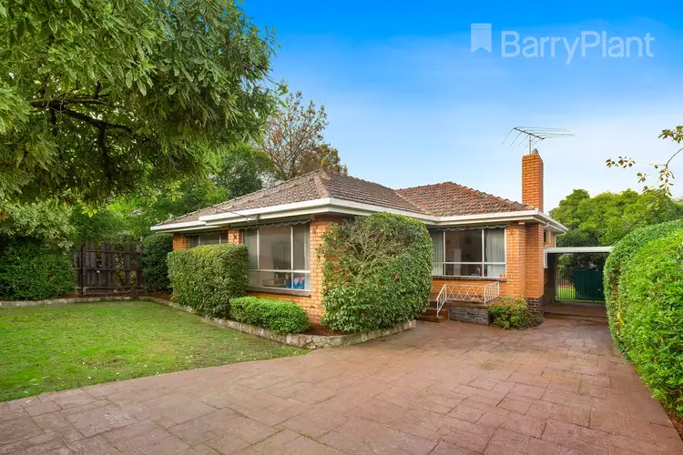 182 Watsonia Road, Watsonia VIC 3087